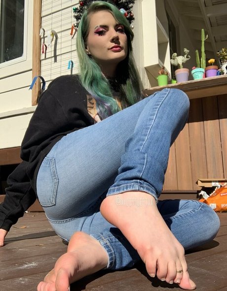 Foto di nudo di fuga di OnlyFans di Xxlittlefootxx1