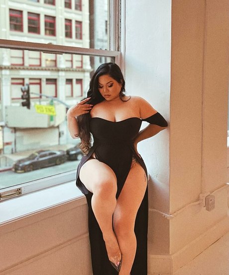 Foto di nudo di fuga di OnlyFans di Mizuki Brown