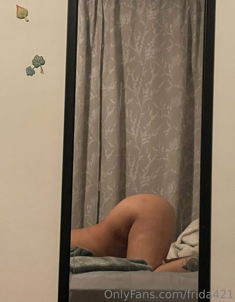 Foto di nudo di fuga di OnlyFans di Frida421