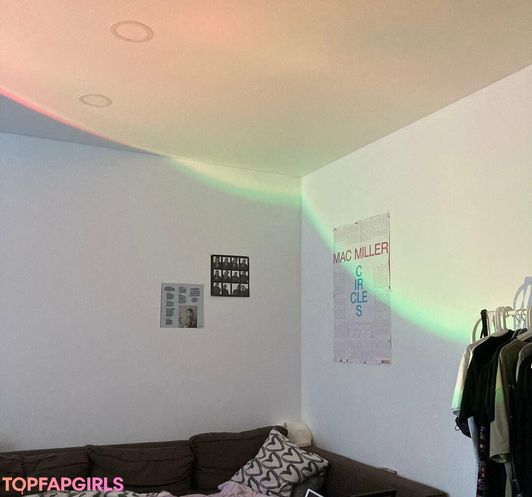 Foto di nudo di fuga di OnlyFans di Melissababy #52 Foto di nudo di fuga di OnlyFans di Melissababy #52
