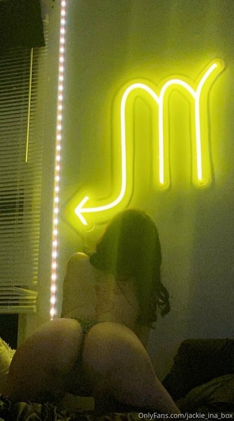 Foto di nudo di fuga di OnlyFans di Jackieinabox