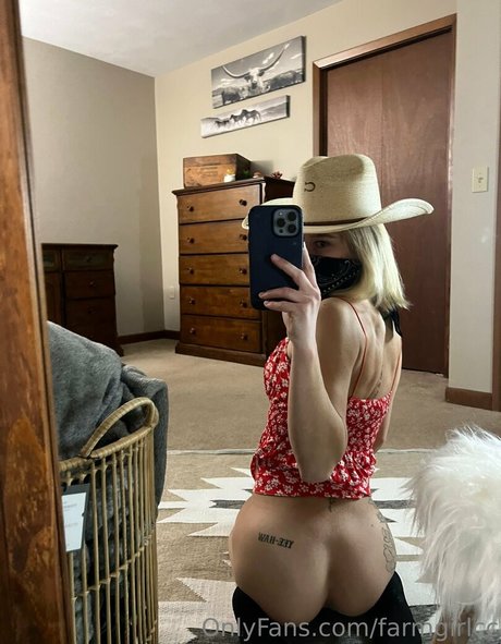 Foto di nudo di fuga di OnlyFans di Farmgirlcc