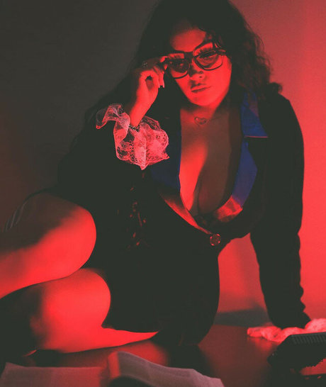 Foto di nudo di fuga di OnlyFans di Avangelin Marie