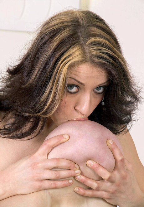 Foto di nudo di fuga di OnlyFans di Merilyn Sakova