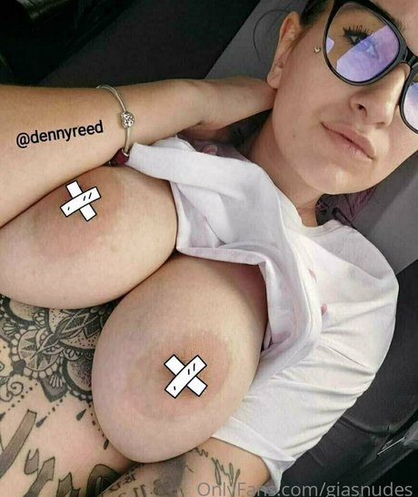 Foto di nudo di fuga di OnlyFans di Giasnudes