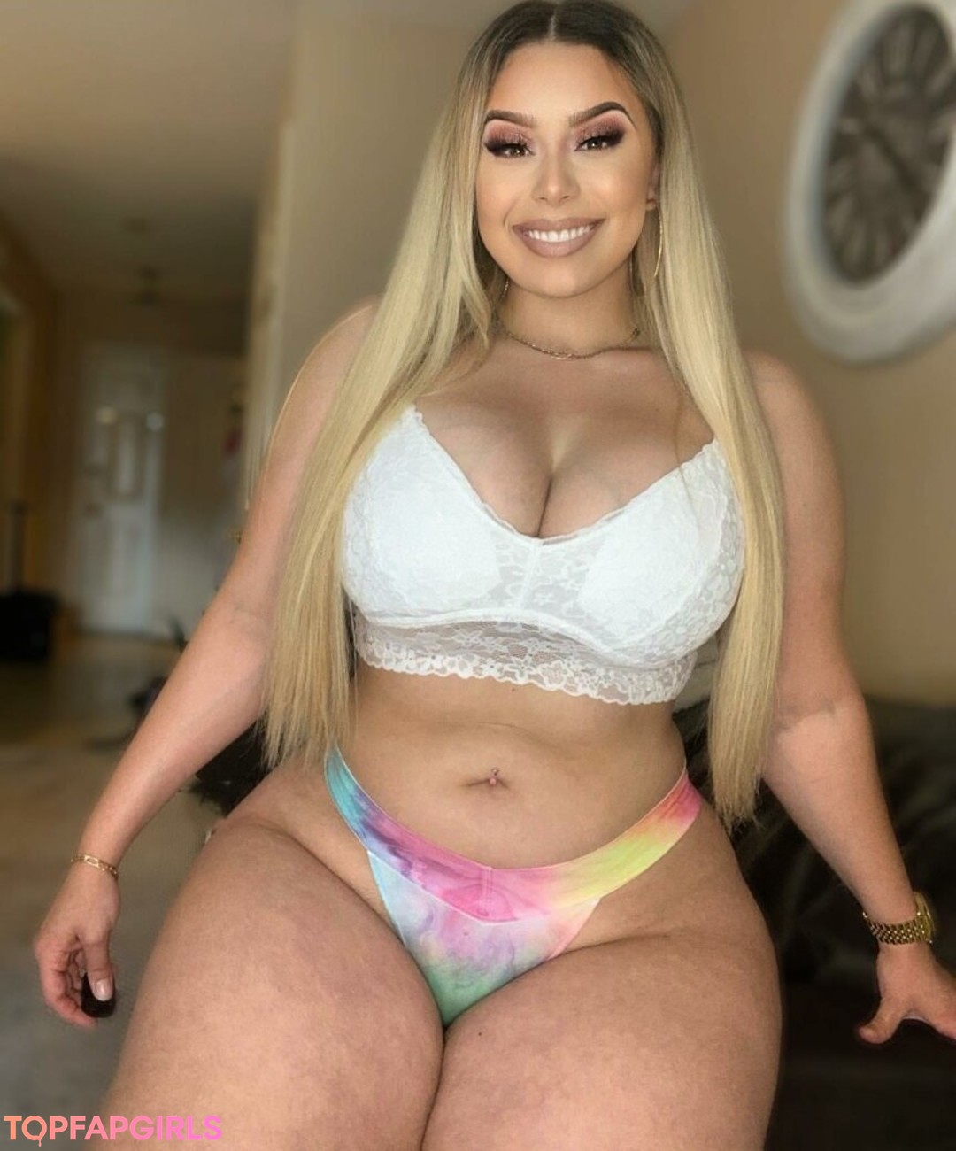 Foto di nudo di fuga di OnlyFans di Blondiemami #23 Foto di nudo di fuga di OnlyFans di Blondiemami #23