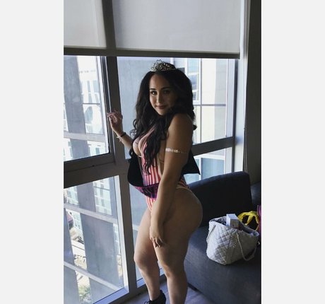 Foto di nudo di fuga di OnlyFans di Tana Habibi