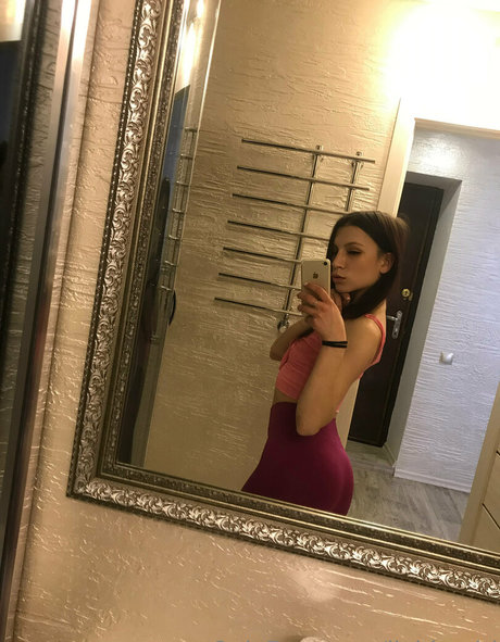 Foto di nudo di fuga di OnlyFans di Liabbygirl