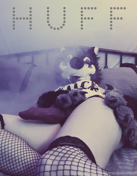 Foto di nudo di fuga di OnlyFans di Emmawerewuff