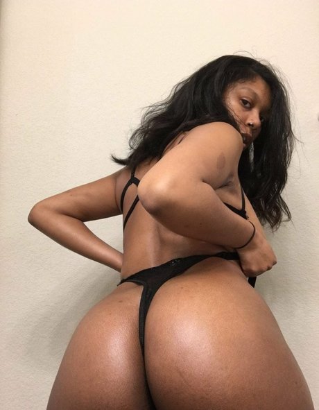 Foto di nudo di fuga di OnlyFans di Realmarinalina