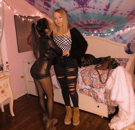 Foto di nudo di fuga di OnlyFans di Alina M