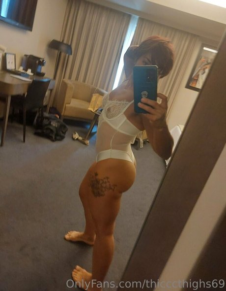 Thicccthighs69