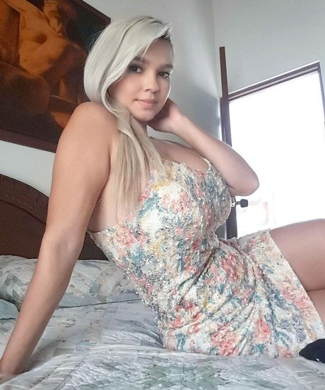 Angela R