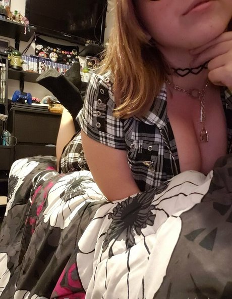 Goddessmaddydove