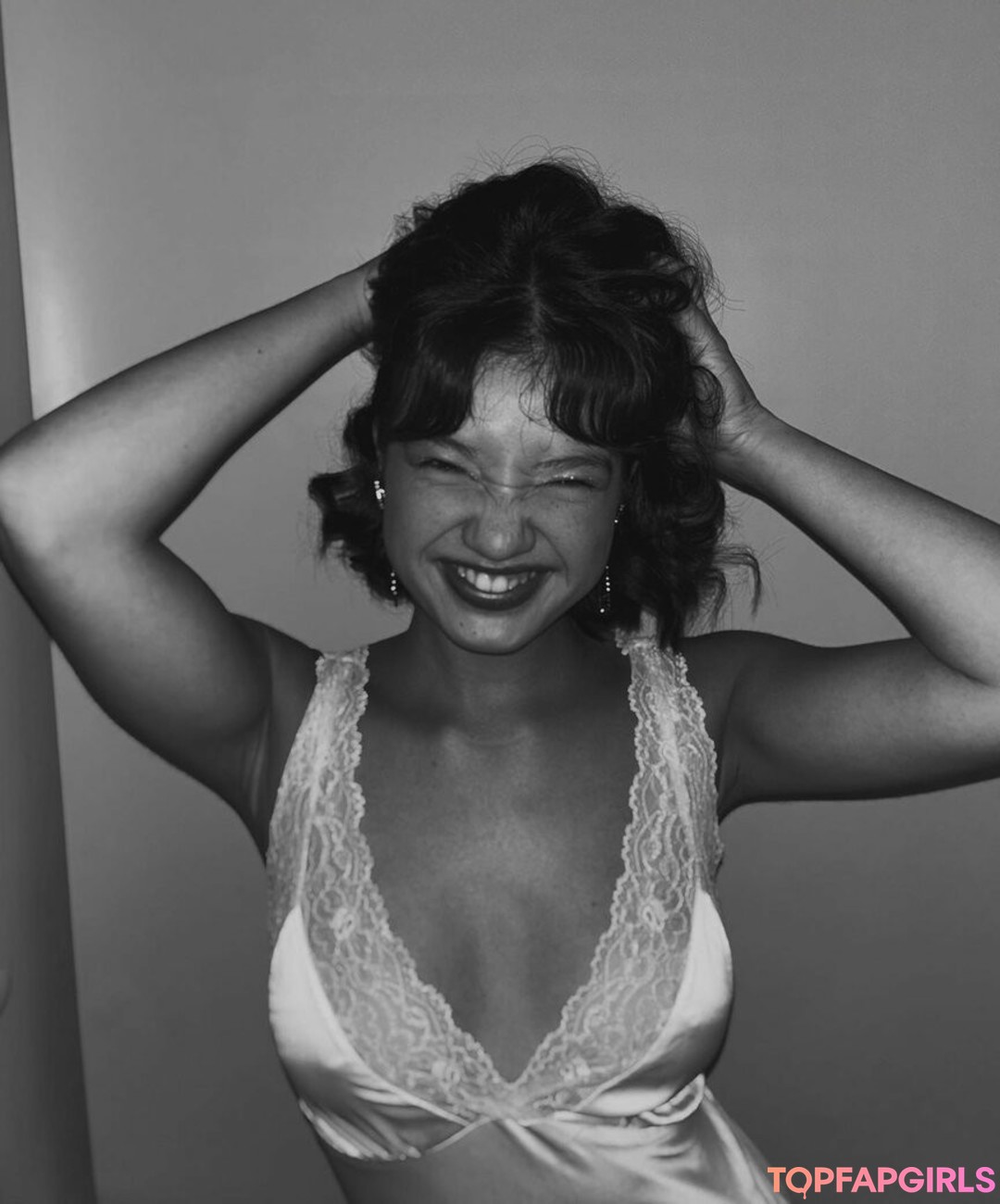 Foto di nudo di fuga di OnlyFans di Peyton Elizabeth Lee #6 Foto di nudo di fuga di OnlyFans di Peyton Elizabeth Lee #6