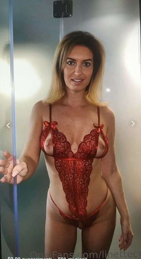 Foto di nudo di fuga di OnlyFans di Linettecrown