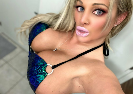 Foto di nudo di fuga di OnlyFans di Sexxystarr77
