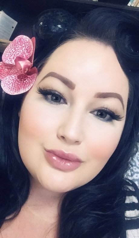 Foto di nudo di fuga di OnlyFans di Elizaallure