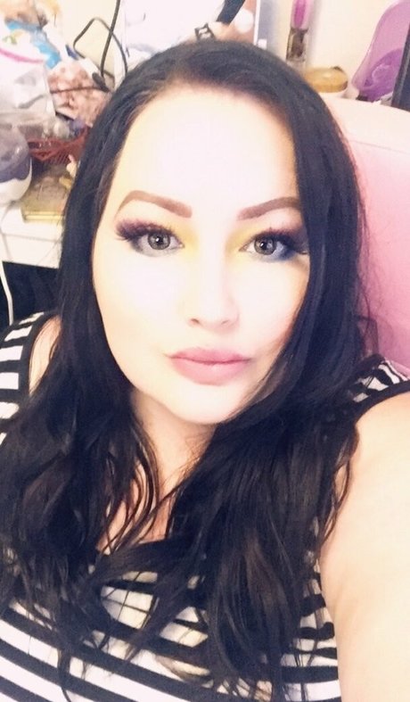 Foto di nudo di fuga di OnlyFans di Elizaallure