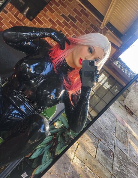 Foto di nudo di fuga di OnlyFans di Latexalina