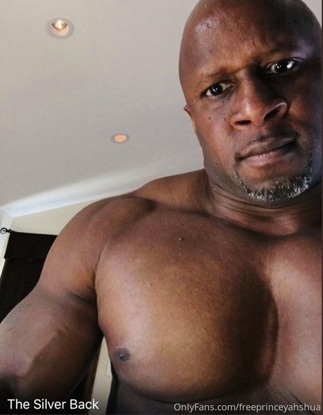 Foto di nudo di fuga di OnlyFans di Freeprinceyahshua