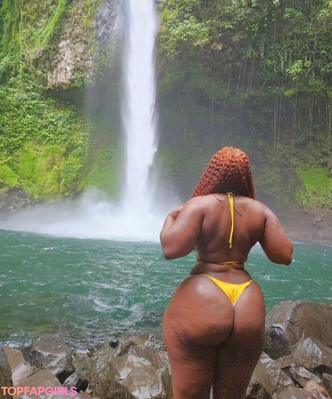 Foto di nudo di fuga di OnlyFans di Chocolateleia #11 Foto di nudo di fuga di OnlyFans di Chocolateleia #11