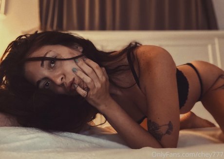 Foto di nudo di fuga di OnlyFans di Xcx777