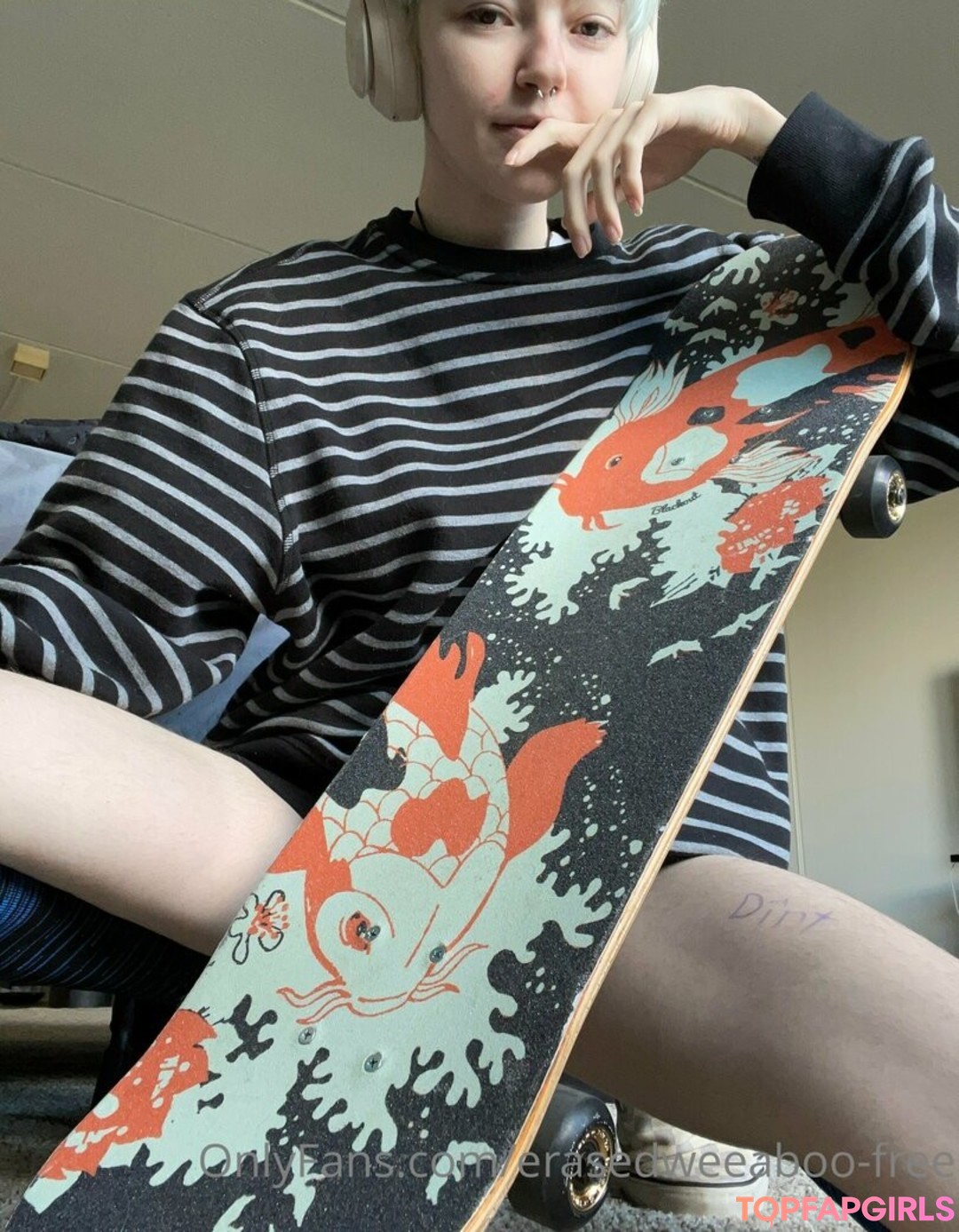 Foto di nudo di fuga di OnlyFans di Erasedweeaboofree #7 Foto di nudo di fuga di OnlyFans di Erasedweeaboofree #7