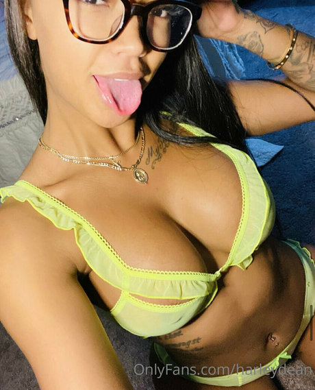 Foto di nudo di fuga di OnlyFans di Harleydean