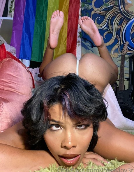 Foto di nudo di fuga di OnlyFans di Lovelylov3r