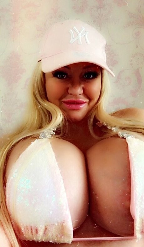 Foto di nudo di fuga di OnlyFans di Dollydolluk