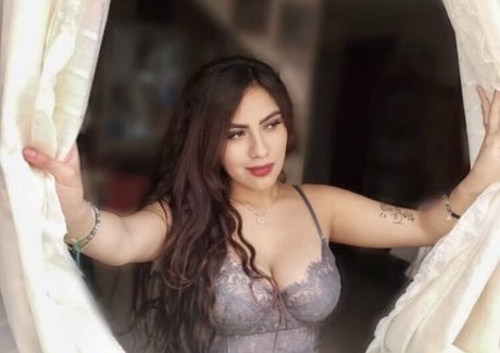 Foto di nudo di fuga di OnlyFans di Monica Sacal