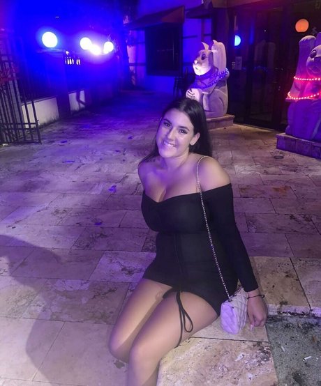 Foto di nudo di fuga di OnlyFans di Lizzy Rae