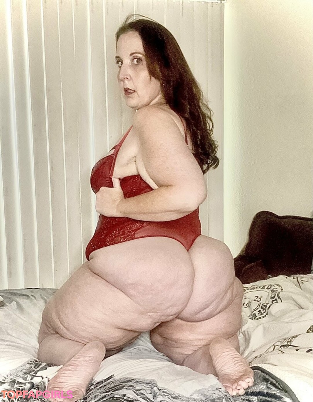 Foto di nudo di fuga di OnlyFans di Kourtneycakeshub #15 Foto di nudo di fuga di OnlyFans di Kourtneycakeshub #15