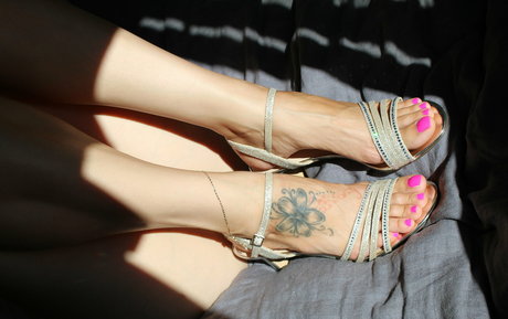 Foto di nudo di fuga di OnlyFans di Lilmisslongtoes7410
