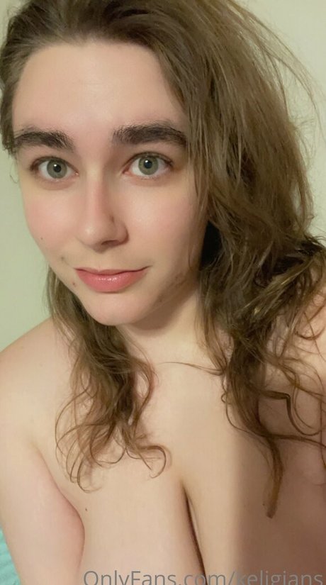 Foto di nudo di fuga di OnlyFans di Keligians