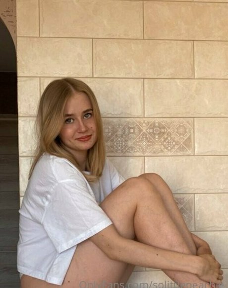 Foto di nudo di fuga di OnlyFans di Solittlepeachie