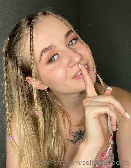 Foto di nudo di fuga di OnlyFans di Solittlepeachie
