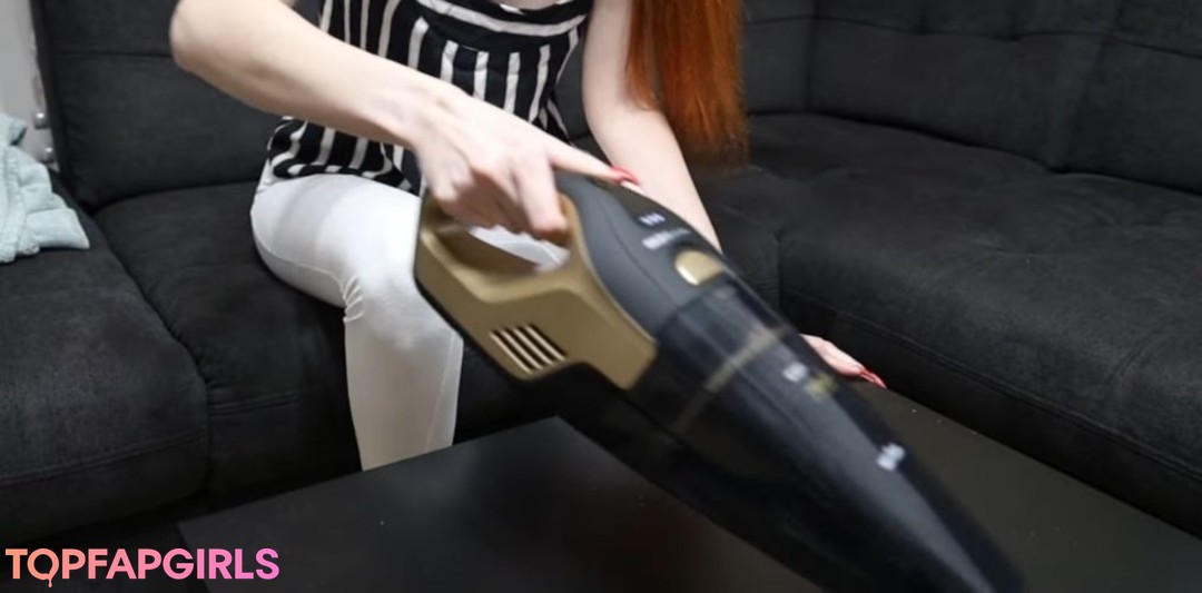 Foto di nudo di fuga di OnlyFans di Littlebee #104 Foto di nudo di fuga di OnlyFans di Littlebee #104