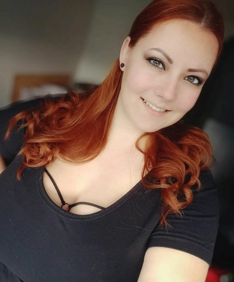 Foto di nudo di fuga di OnlyFans di Marloudova