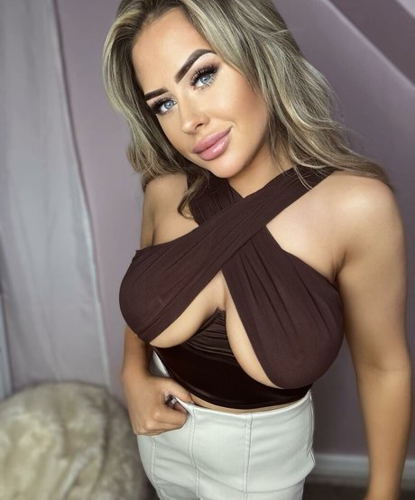Foto di nudo di fuga di OnlyFans di Rosie Rendell