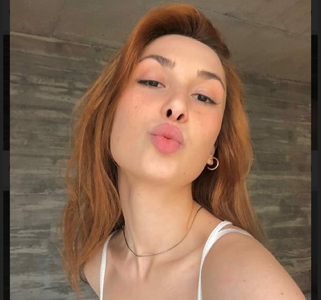Foto di nudo di fuga di OnlyFans di Redheadnicole