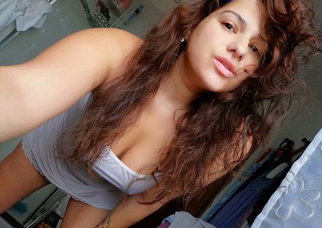 Foto di nudo di fuga di OnlyFans di Ciccina