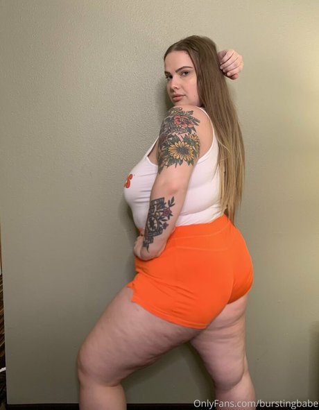 Foto di nudo di fuga di OnlyFans di Burstingbabe