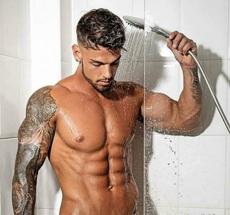 Foto di nudo di fuga di OnlyFans di Yarik1free