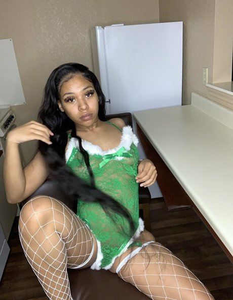 Foto di nudo di fuga di OnlyFans di Vvkayb
