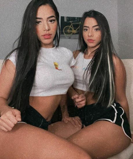 Foto di nudo di fuga di OnlyFans di Mariely E Mirella Santos