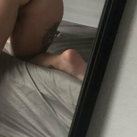 Foto di nudo di fuga di OnlyFans di Mikaylax