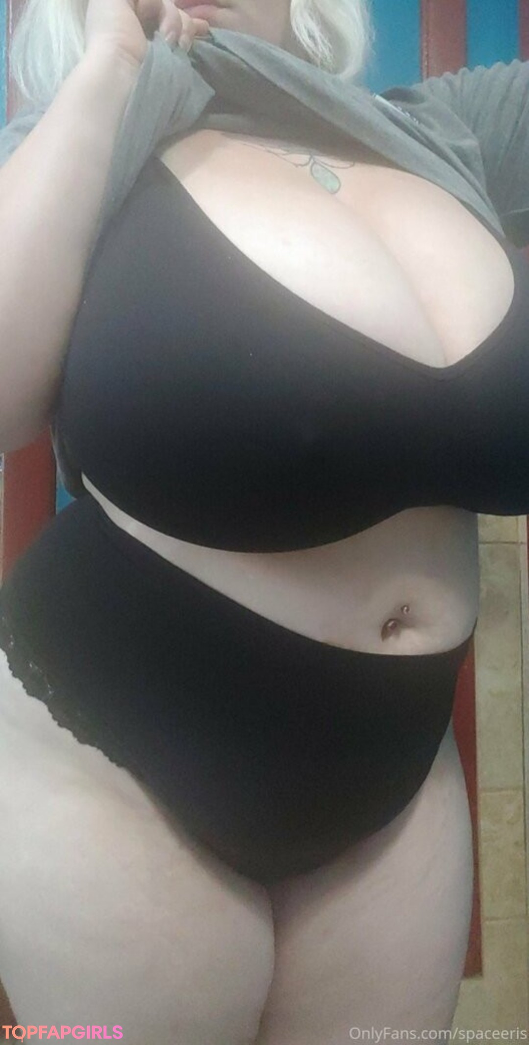 Foto di nudo di fuga di OnlyFans di Spaceeris #119 Foto di nudo di fuga di OnlyFans di Spaceeris #119