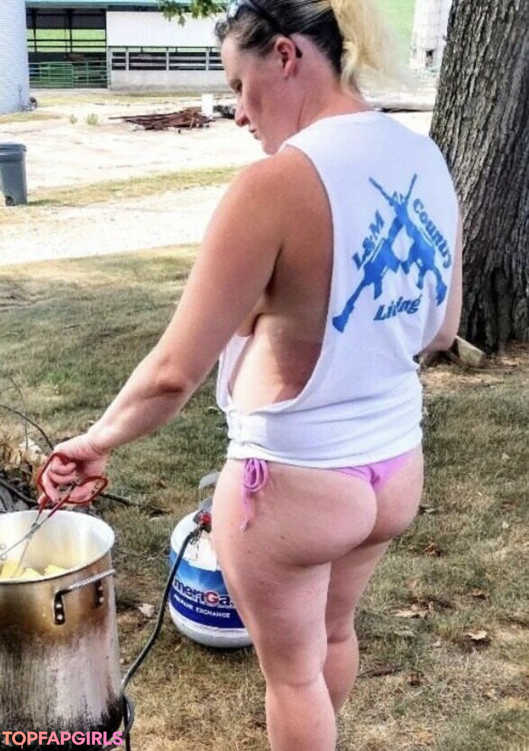 Foto di nudo di fuga di OnlyFans di Lm Country Living #1 Foto di nudo di fuga di OnlyFans di Lm Country Living #1